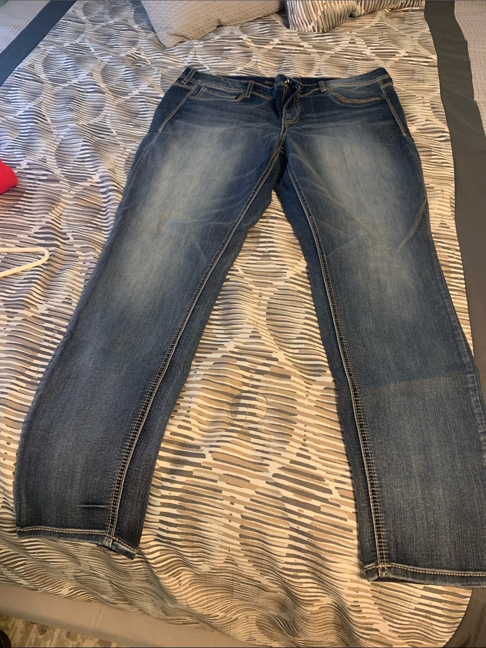 Maurices Women's Skinny Jeans in Medium Blue Wash
